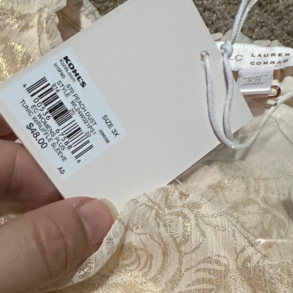 Elegant Cream and Gold Women's Top - Picture 5 of 6